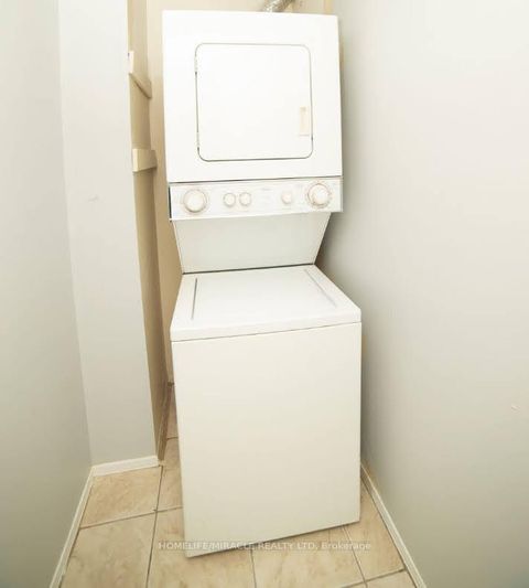 Photo 28 at 404 - 10 Markbrook Lane, Jamestown, Toronto