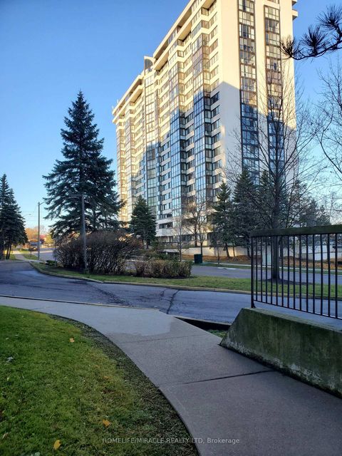 Photo 29 at 404 - 10 Markbrook Lane, Jamestown, Toronto