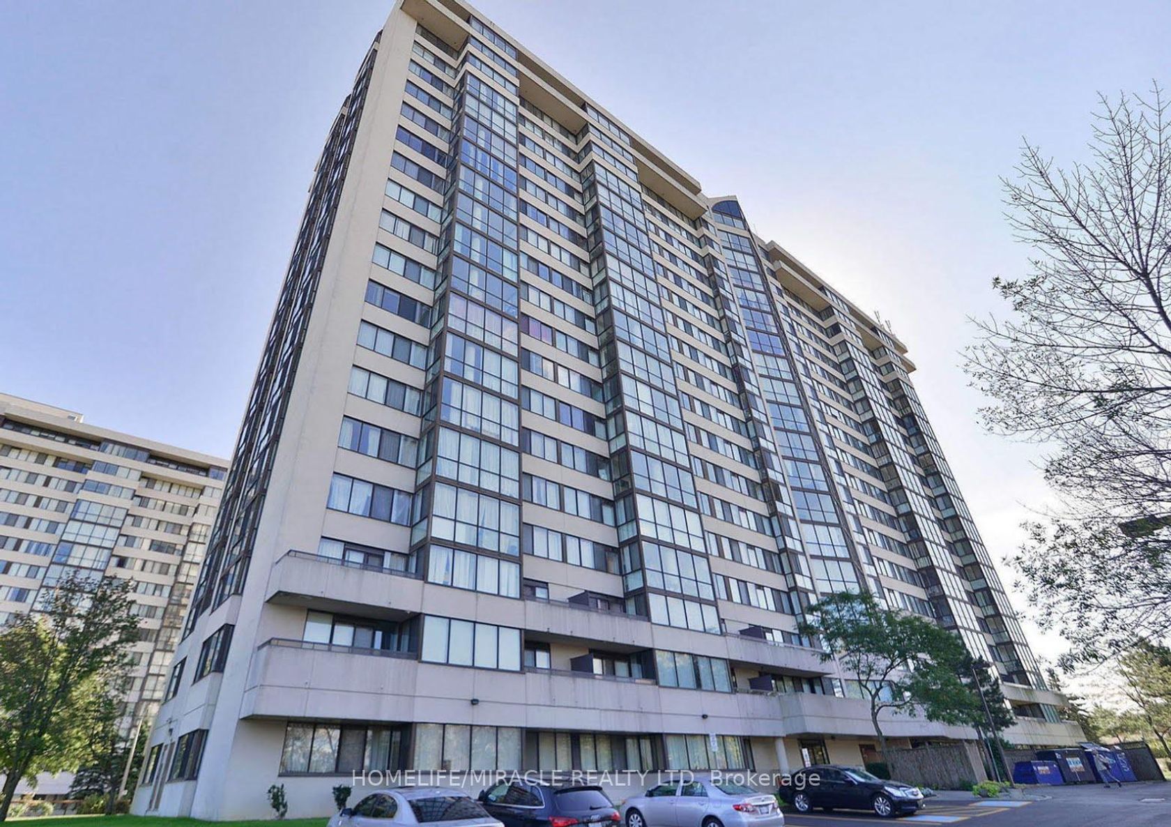 404 - 10 Markbrook Lane, Jamestown, Toronto 