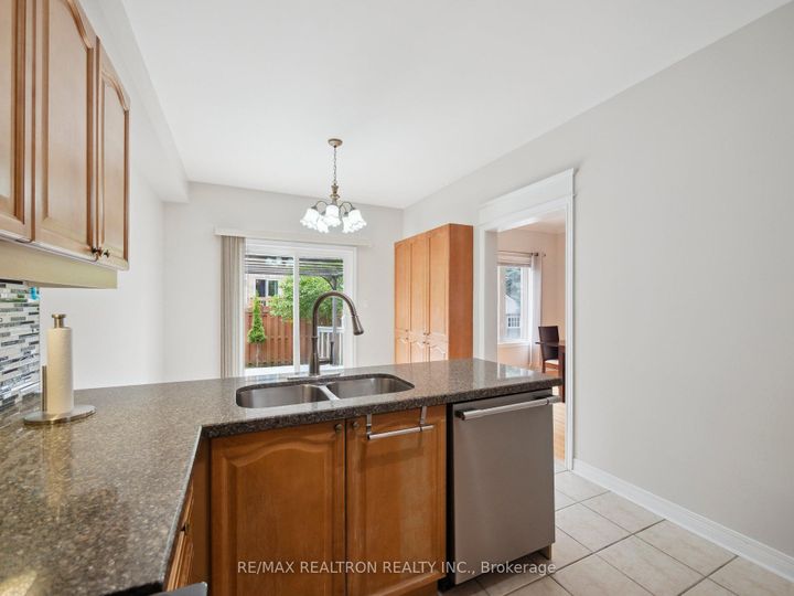 Photo 10 at 62 Macedonia Court, Summerhill Estates, Newmarket