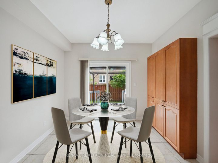 Photo 11 at 62 Macedonia Court, Summerhill Estates, Newmarket