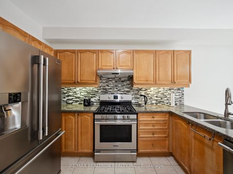 Photo 8 at 62 Macedonia Court, Summerhill Estates, Newmarket