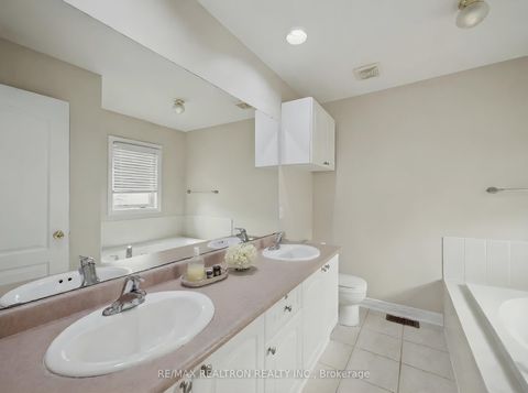 Photo 17 at 62 Macedonia Court, Summerhill Estates, Newmarket