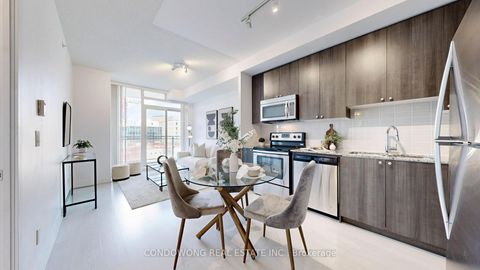 Photo 2 at 709 - 68 Merton Street, Mount Pleasant West, Toronto