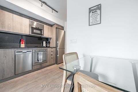 Photo 2 at 931 - 5 Mabelle Avenue, City Centre West, Toronto