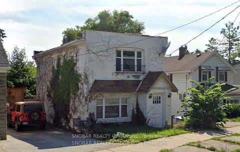 Photo 1 at 705 Scarlett Road, Humber Heights, Toronto