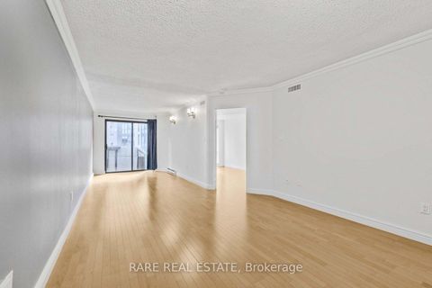 Photo 9 at 310 - 1001 Bay Street, Bay Street Corridor, Toronto