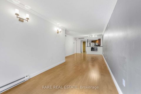 Photo 11 at 310 - 1001 Bay Street, Bay Street Corridor, Toronto