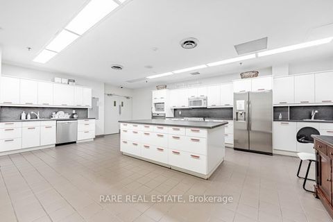 Photo 30 at 310 - 1001 Bay Street, Bay Street Corridor, Toronto