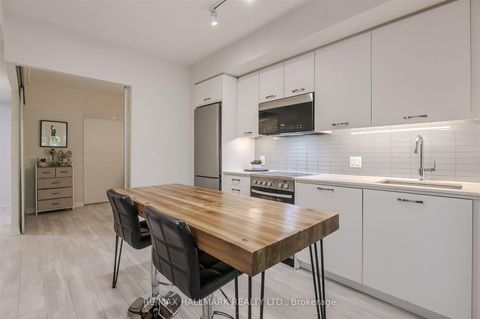 Photo 5 at 321 - 1630 queen Street E, The Beaches, Toronto