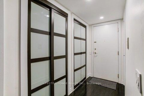 Photo 1 at 909 - 5 Northtown Way, Willowdale East, Toronto