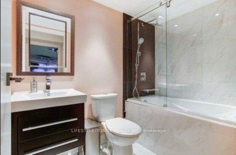 Photo 10 at 909 - 5 Northtown Way, Willowdale East, Toronto