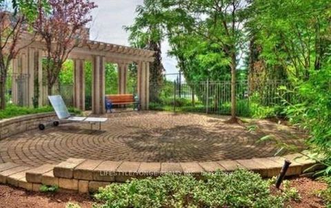 Photo 15 at 909 - 5 Northtown Way, Willowdale East, Toronto