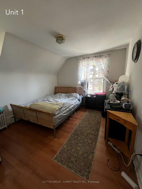 Photo 3 at 68 NINTH Street, New Toronto, Toronto