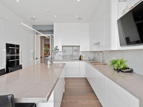 Photo 9 at 4006 - 183 Wellington Street W, Waterfront Communities C1, Toronto