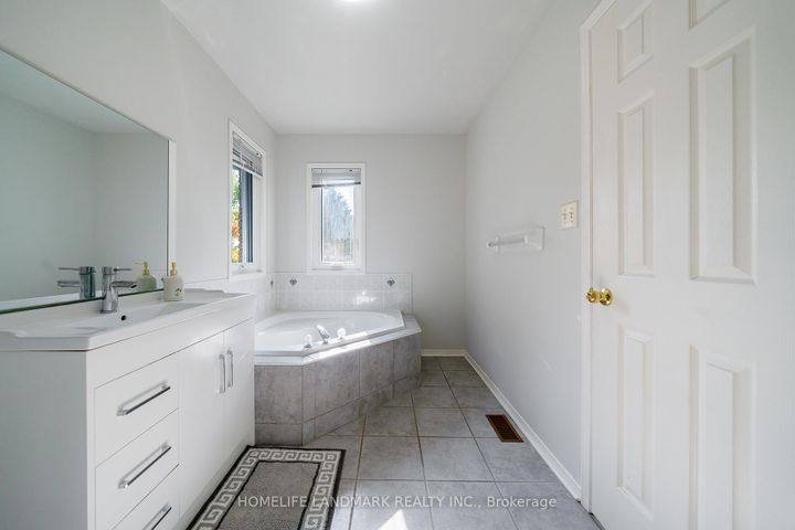 Photo 28 at 1266 Brillinger Street, WT West Oak Trails, Oakville