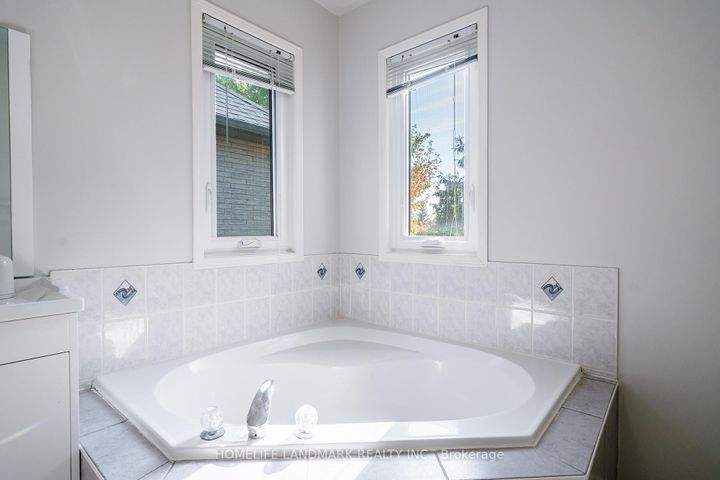 Photo 29 at 1266 Brillinger Street, WT West Oak Trails, Oakville