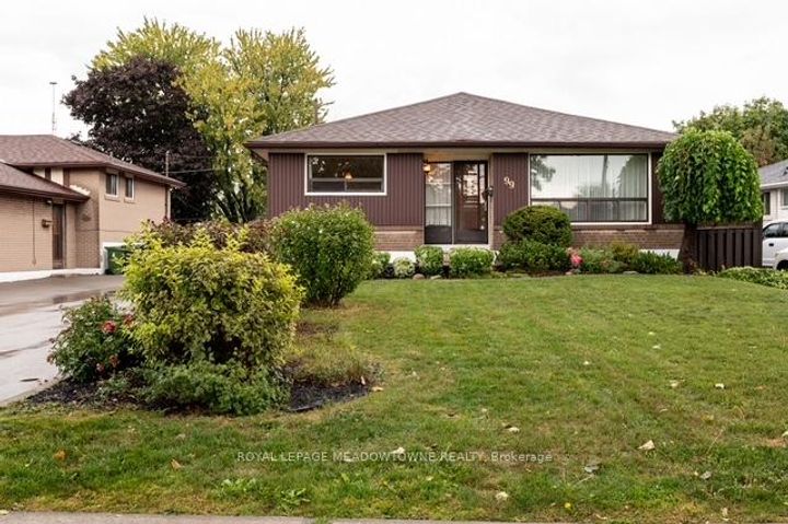 Photo 2 at 99 Silverstone Drive, Jamestown, Toronto