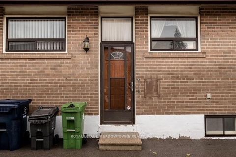 Photo 31 at 99 Silverstone Drive, Jamestown, Toronto