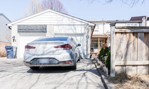 Photo 1 at 50 Parsell Square, Malvern, Toronto