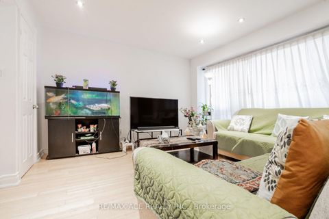 Photo 8 at 50 Parsell Square, Malvern, Toronto Photo 8 at 50 Parsell Square, Malvern, Toronto