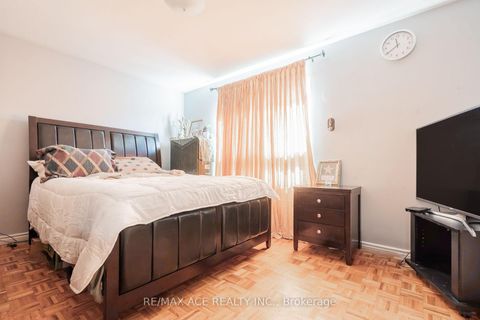 Photo 18 at 50 Parsell Square, Malvern, Toronto