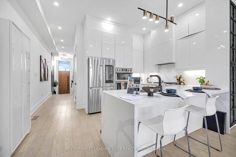 Photo 11 at 57A Jeavons Avenue, Birchmount, Toronto