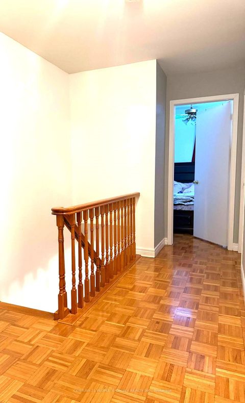 Photo 9 at 1 - 101 Dundalk Drive, Dorset Park, Toronto