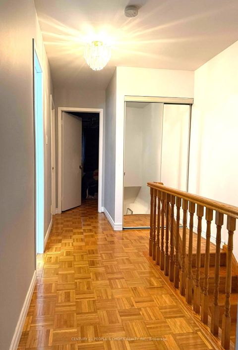 Photo 10 at 1 - 101 Dundalk Drive, Dorset Park, Toronto