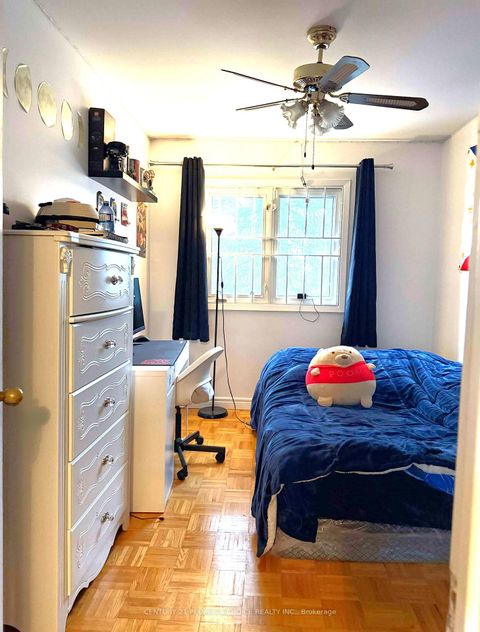 Photo 12 at 1 - 101 Dundalk Drive, Dorset Park, Toronto