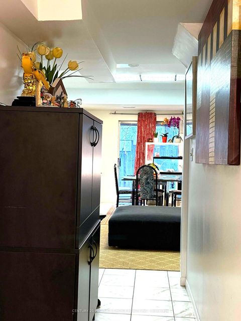 Photo 17 at 1 - 101 Dundalk Drive, Dorset Park, Toronto