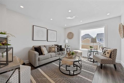 Photo 2 at 582 Brasswinds Trail, Pinecrest, Oshawa