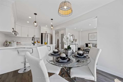 Photo 6 at 582 Brasswinds Trail, Pinecrest, Oshawa