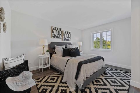 Photo 9 at 582 Brasswinds Trail, Pinecrest, Oshawa