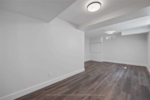 Photo 14 at 582 Brasswinds Trail, Pinecrest, Oshawa