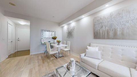 Photo 6 at SE 501 - 9199 Yonge Street, Langstaff, Richmond Hill