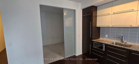 Photo 4 at 2208 - 770 Bay Street, Bay Street Corridor, Toronto