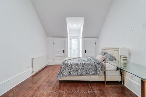 Photo 19 at 61 Brunswick Avenue, University, Toronto