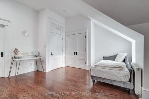 Photo 23 at 61 Brunswick Avenue, University, Toronto