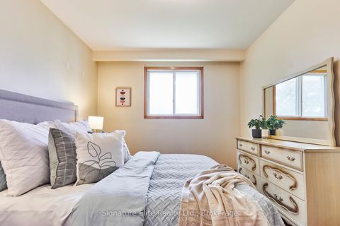Photo 14 at 33 French Avenue, West Hill, Toronto