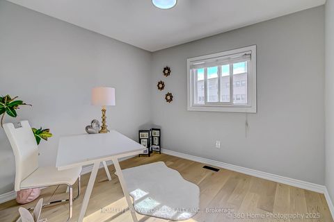 Photo 21 at 350 Pickering Crescent, College Manor, Newmarket