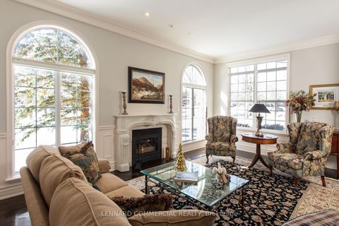 Photo 4 at 4 Lenarthur Court, Hills of St Andrew, Aurora