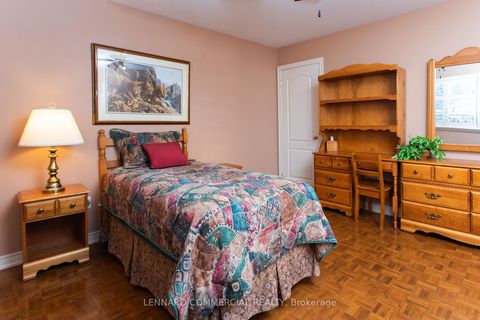 Photo 25 at 4 Lenarthur Court, Hills of St Andrew, Aurora