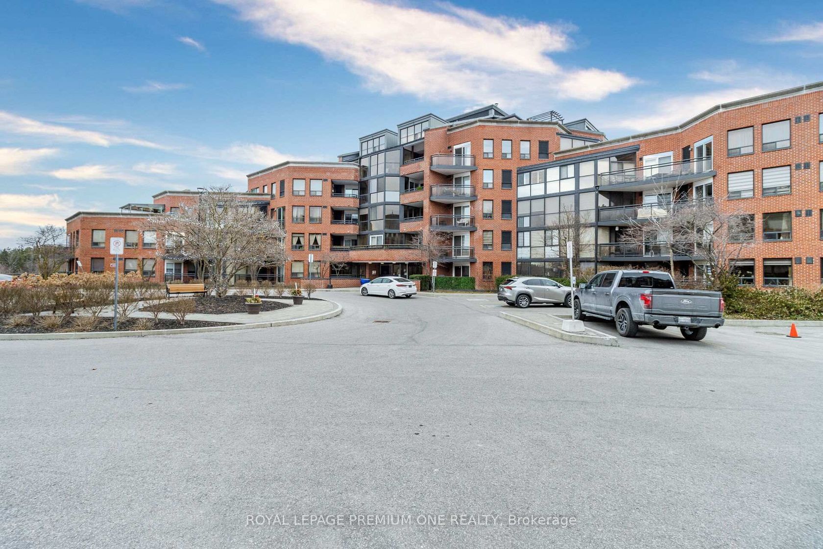 207 - 100 Arbors Lane, West Woodbridge, Vaughan 