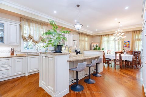 Photo 6 at 76 Thornridge Drive, Yorkhill, Vaughan