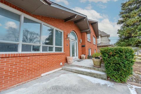 Photo 6 at 209 Crestwood Road, Yorkhill, Vaughan