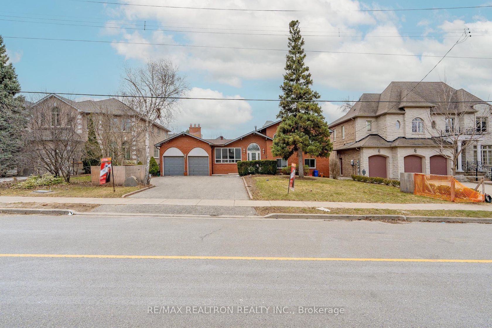 209 Crestwood Road, Yorkhill, Vaughan 