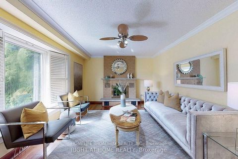 Photo 6 at 9 Trillium Drive, Aurora Highlands, Aurora