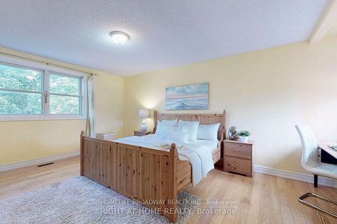 Photo 17 at 9 Trillium Drive, Aurora Highlands, Aurora