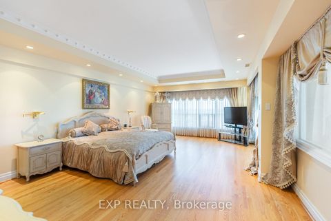 Photo 11 at PH 4 - 1 Clark Street W, Yorkhill, Vaughan